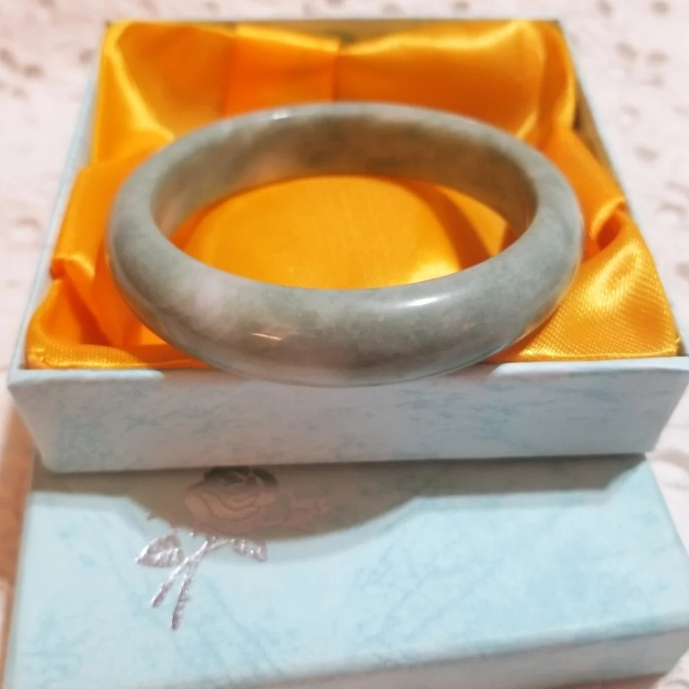 Snow Green Jade Children's Bangle Bracelet ~ Vintage